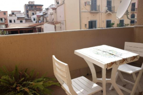 Гостиница Palermo old style - Boutique apartment with terrace in center city, Палермо